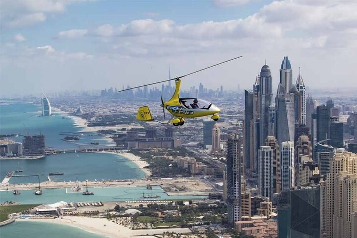 gyrocopter-flight-experience-dubai-with-private-transfers_1